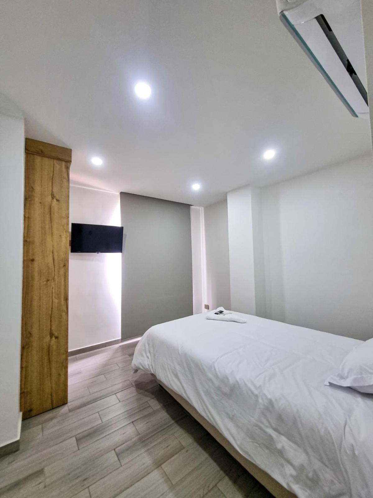 Hotel Station 23 อีบาเก ภายนอก รูปภาพ